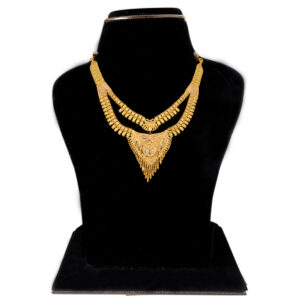 Aamukta malya Gold Necklace
