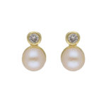 Delight Pearl Earrings