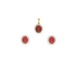 Eeshika Pendant Set with Chain