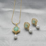 Udyati Pendant Set with Chain