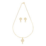 Dharna Pendant Set with Chain