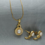Anahita Pendant Set with Chain