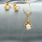 Chantrea Pendant Set with Chain