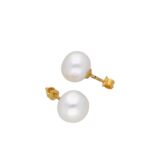 22KT Ibha Style Cluster Gold Earrings