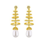Splendid Pearl Earrings