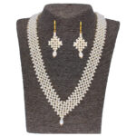 Conventional Pearl Necklace Set