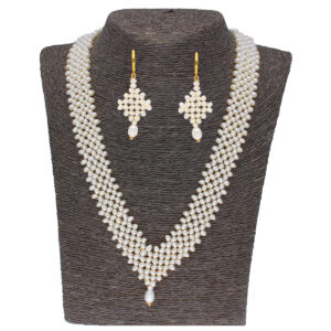 Conventional Pearl Necklace Set