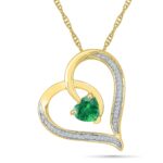 Showy Emerald Pendant