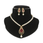 Sparkle Pearl Necklace Set