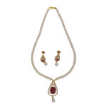 Sparkle Pearl Necklace Set