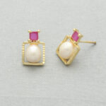 Zoya Pearl Earrings