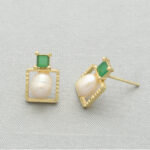 Eva Pearl Earrings