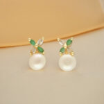 Baheera Pearl Earrings