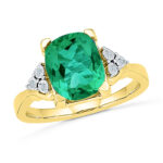 Emerald Finger Ring