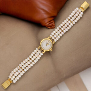 Button Pearl Watch