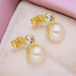 Delight Pearl Earrings