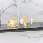 Delight Pearls Earrings