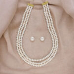 Camunda 3 Lines Pearl Necklaces