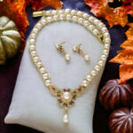 Glittering Pearl Necklace Set