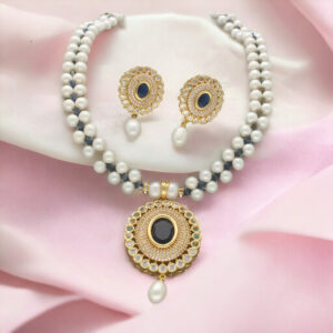 Rosette Pearl Necklace Set