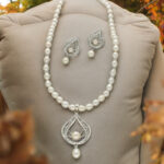 Winsome Pearl Necklace Set