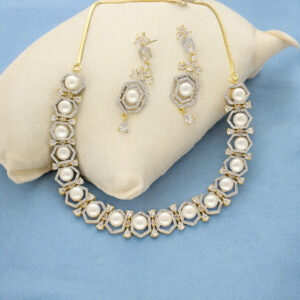 Majestic Pearl Necklace Set