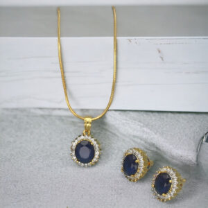 Raveena Pendant Set with Chain