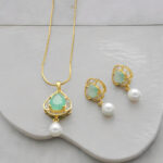 Udyati Pendant Set with Chain