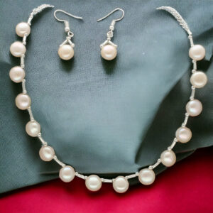 Lochan 1 Line Pearl Necklace