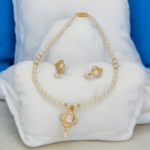 Classic Pearl Set