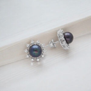 Harini 925 Silver Stud Earrings