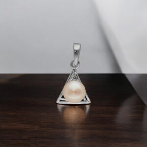 92.5 Sterling Silver Trendy Designer Pearl Pendant