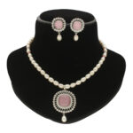 Ehan Pearl Necklace Set