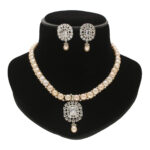 Sublime Shimmer Pearl Necklace Set