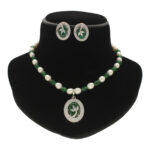Aurora Bliss Pearl Necklace Set