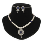 Nivid Pearl Necklace Set