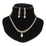 Charmed Essence Pearl Necklace Set