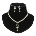 Xyla Pearl Necklace Set