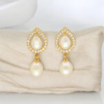Tirna Pearl Earrings