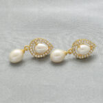 Tirna Pearl Earrings