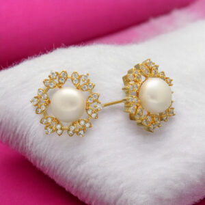 Jyvai Pearl Earrings