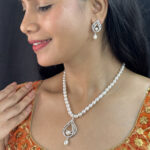 Winsome Pearl Necklace Set
