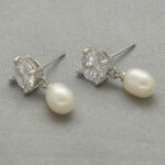 Ikshu Pearl Earrings