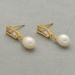 Vitya Pearl Earrings