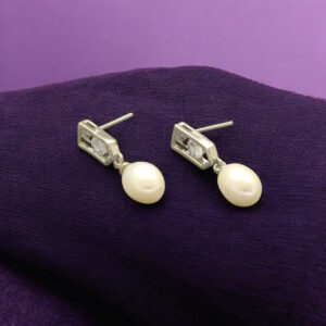 Mehri Pearl Earrings