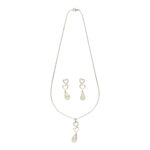 Adora Pearl Pendant Set