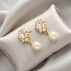 Abharika Pearl Earrings