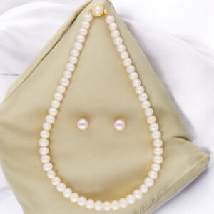 White Pearls Set