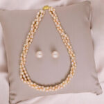 New Rolled Pearl Necklace