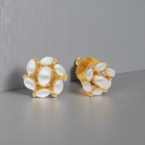 Floral Pearl Earrings